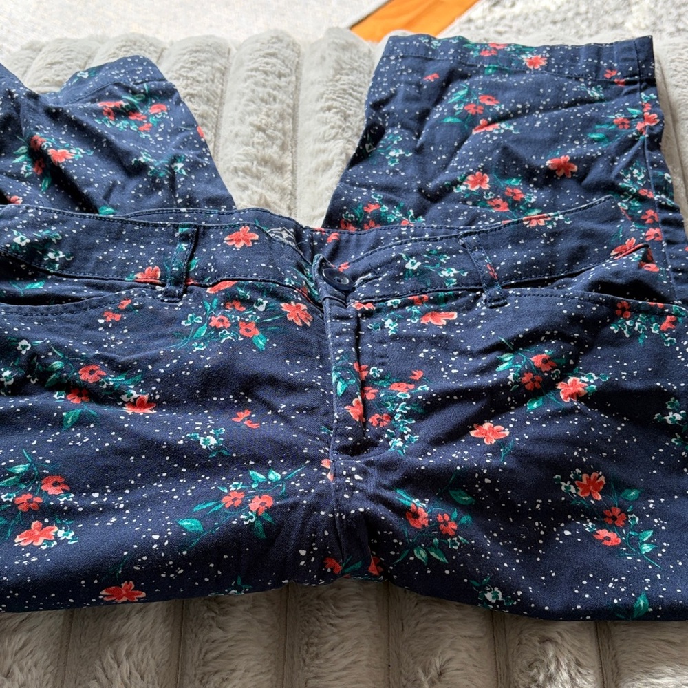 Floral Women's Pants - Navy and Red - 10 - Picture 2 of 5
